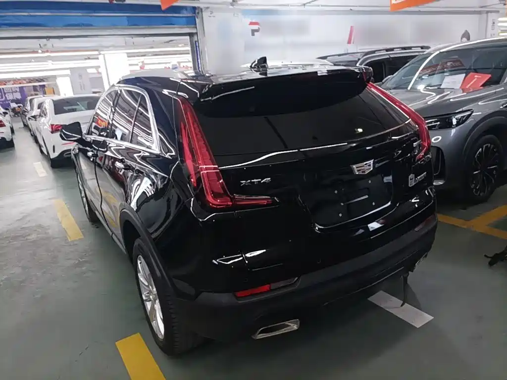 Cadillac XT4 2021 — фото 5