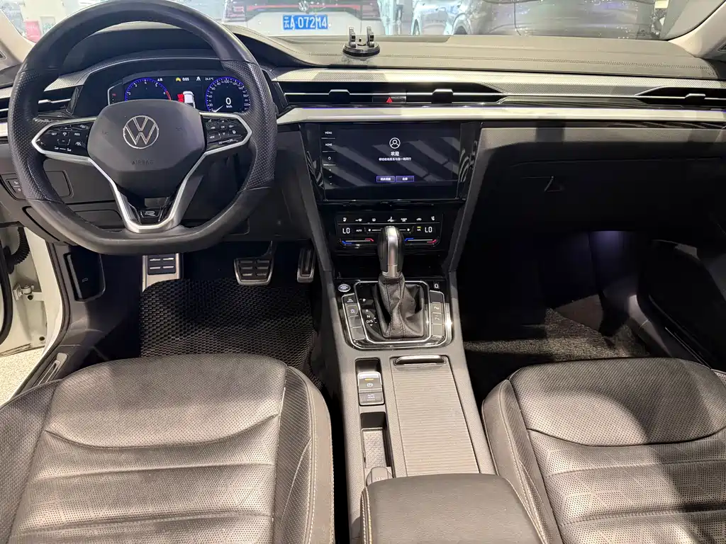 Volkswagen CC 2023 — фото 10