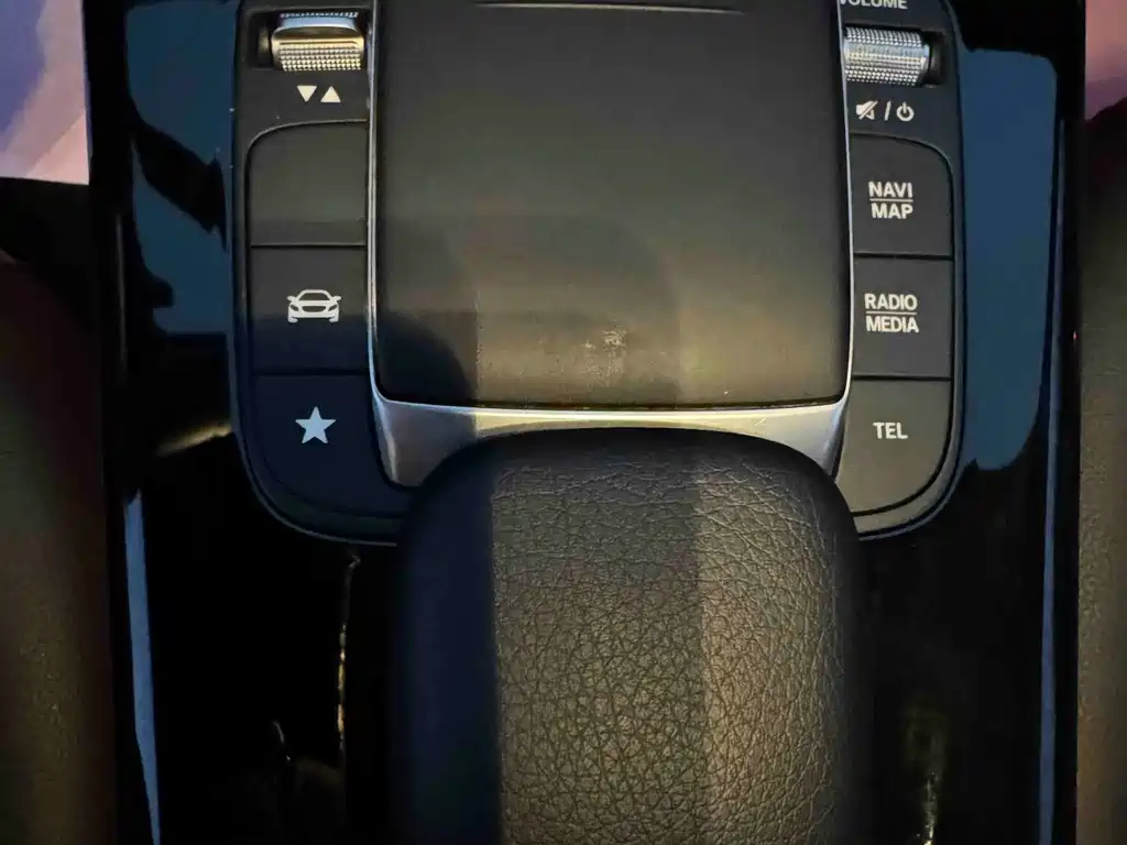 Mercedes-Benz A-Class 2022 — фото 14