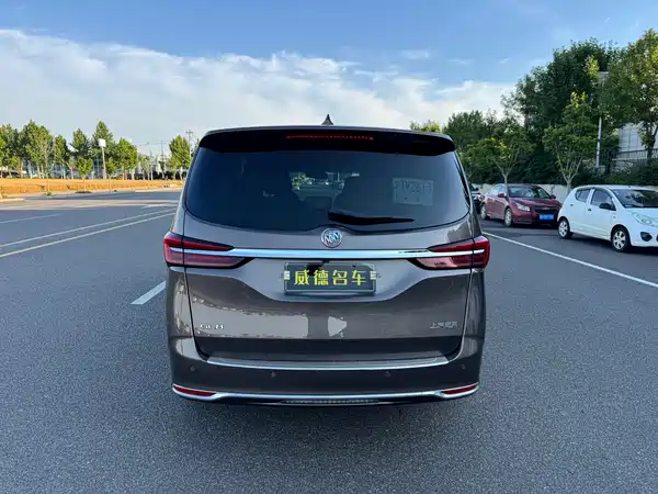 Buick GL8 2023
