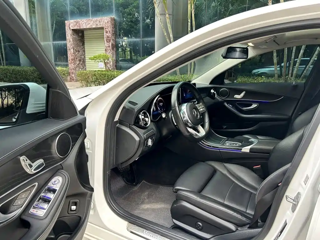 Mercedes-Benz C-Class 2021 — фото 12