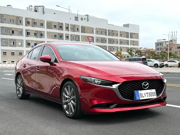Mazda 3 Axela 2021