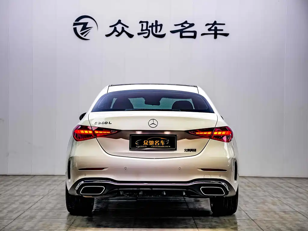 Mercedes-Benz C-Class 2025 — фото 11