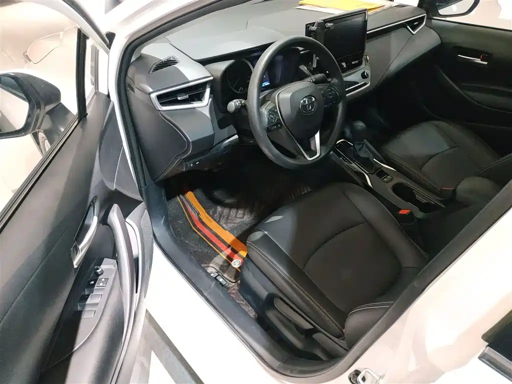 Toyota Corolla 2022 — фото 16