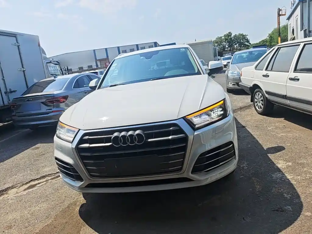 Audi Q5L 2018 — фото 3