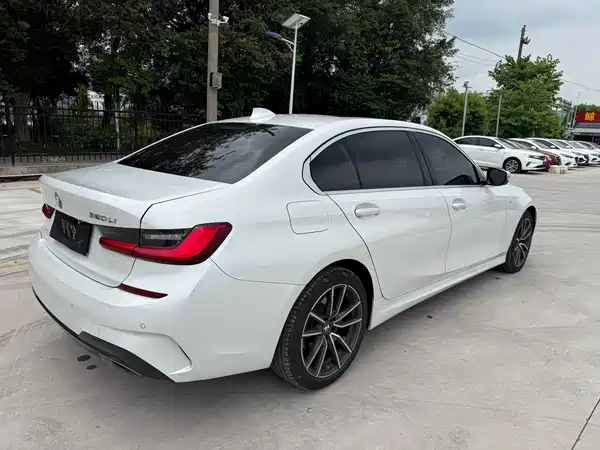 BMW 3 Series 2021