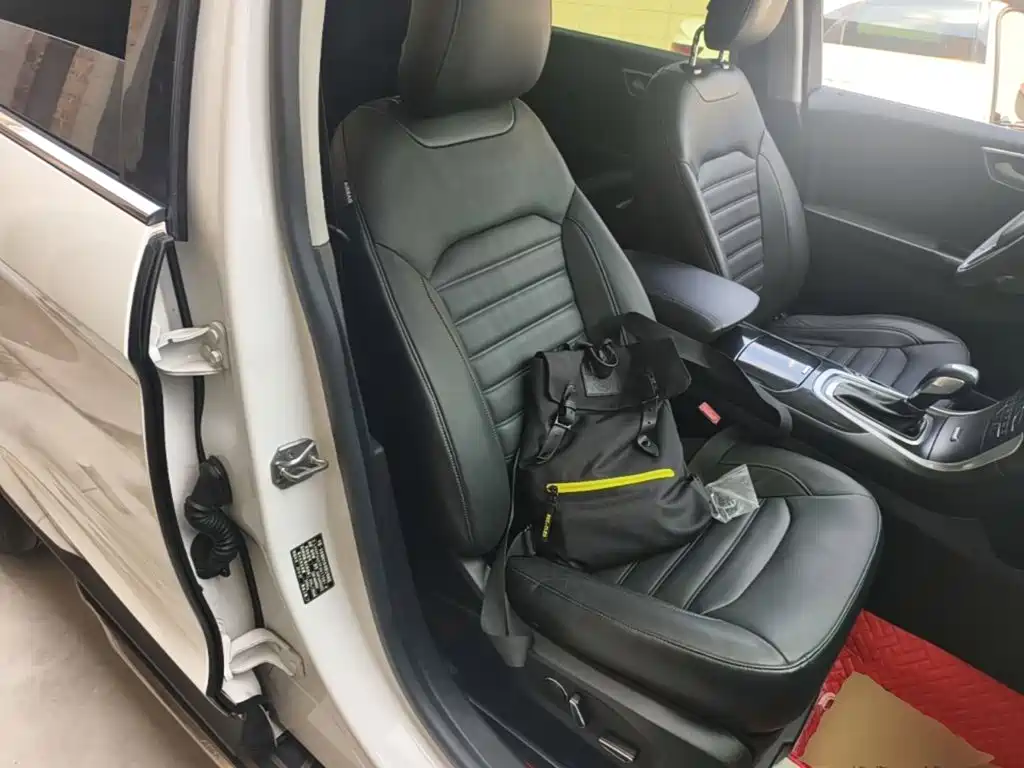 Ford Edge 2015 — фото 20