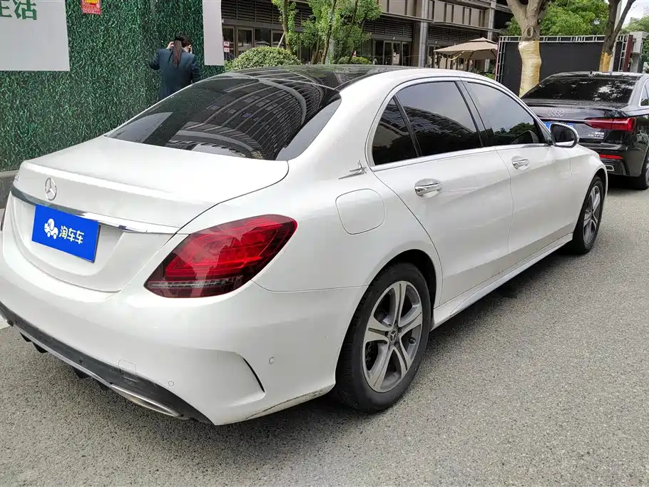 Mercedes-Benz C-Class 2019 — фото 3