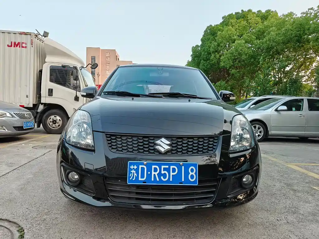 Suzuki Swift 2016 — фото 1