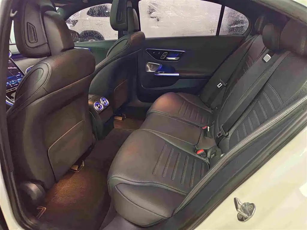 Mercedes-Benz C-Class 2022 — фото 11