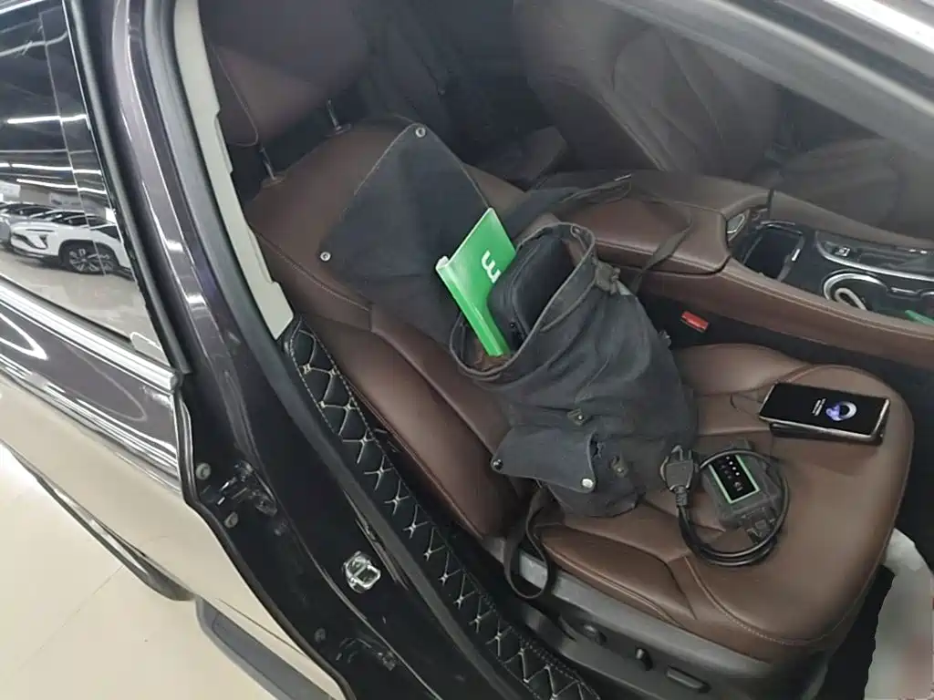 Buick Envision Plus 2018 — фото 25