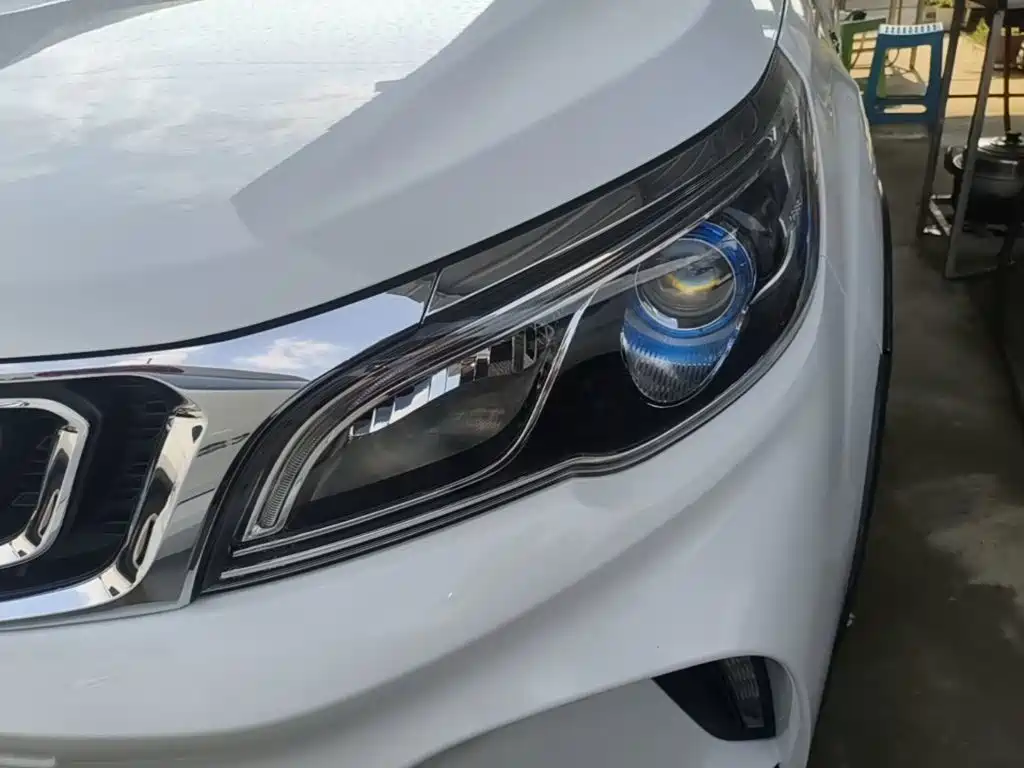 Geely Vision X3 2019 — фото 24