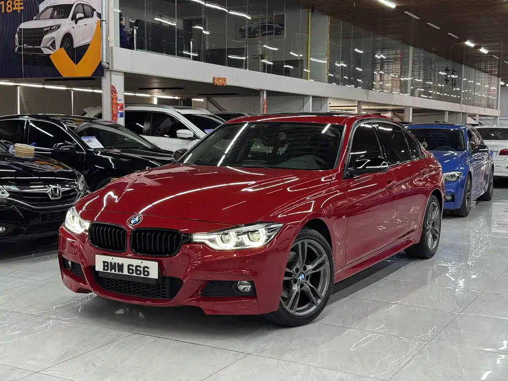 BMW 3 Series 2018 — фото 1
