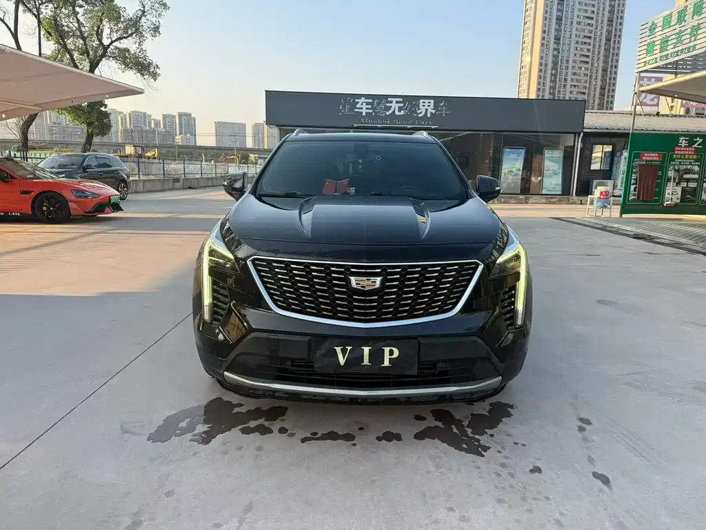 Cadillac XT4 2021 — фото 2