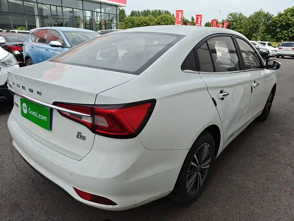 Roewe i5 2019
