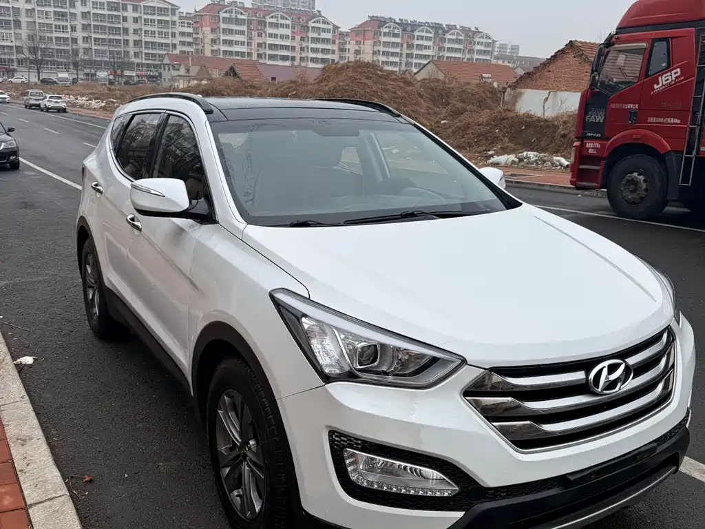 Hyundai Santa Fe 2015 — фото 3