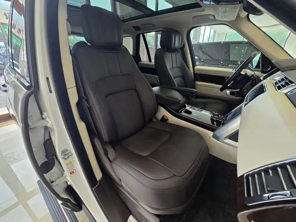 Land Rover Range Rover 2019 — фото 12