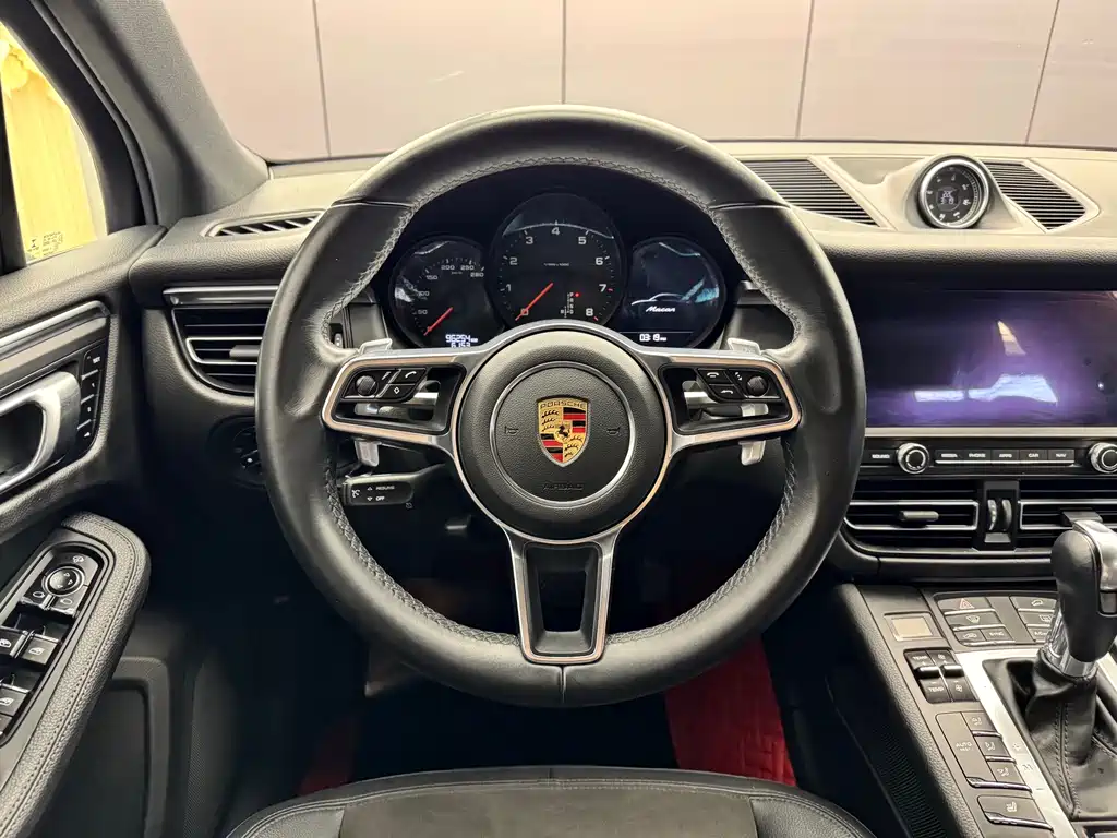 Porsche Macan 2019 — фото 6