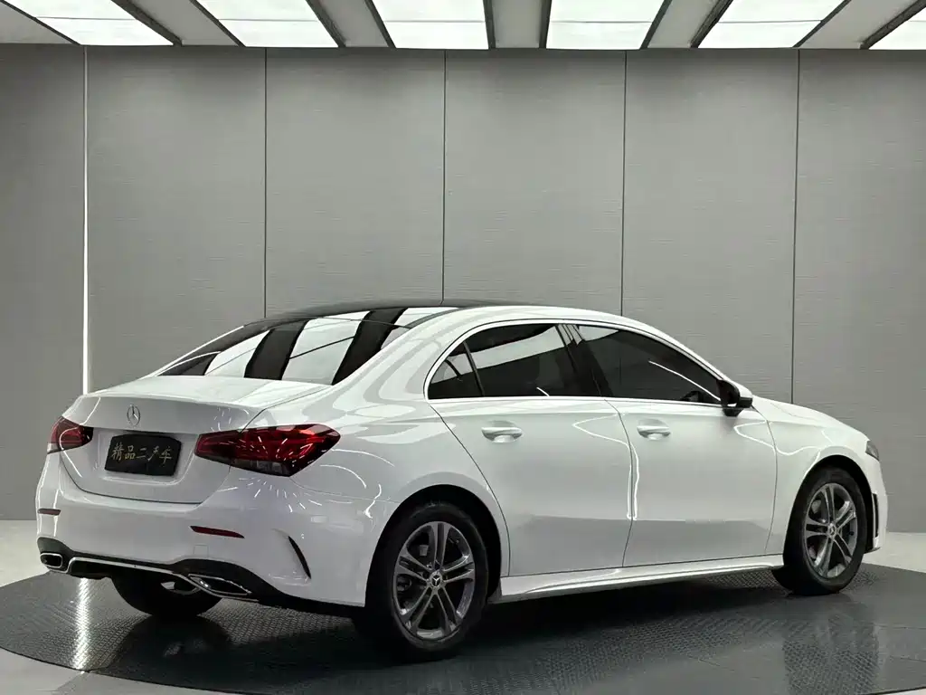 Mercedes-Benz A-Class 2022 — фото 5