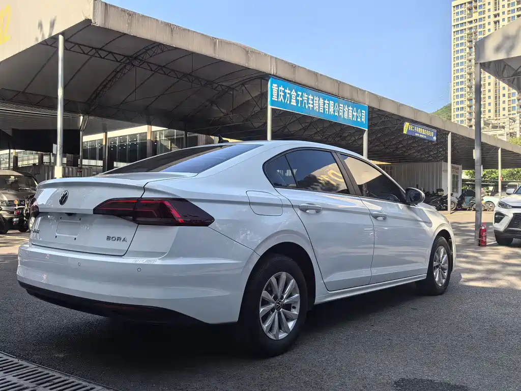Volkswagen Bora 2021