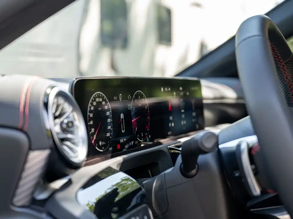 Mercedes-Benz A-Class 2025 — фото 11