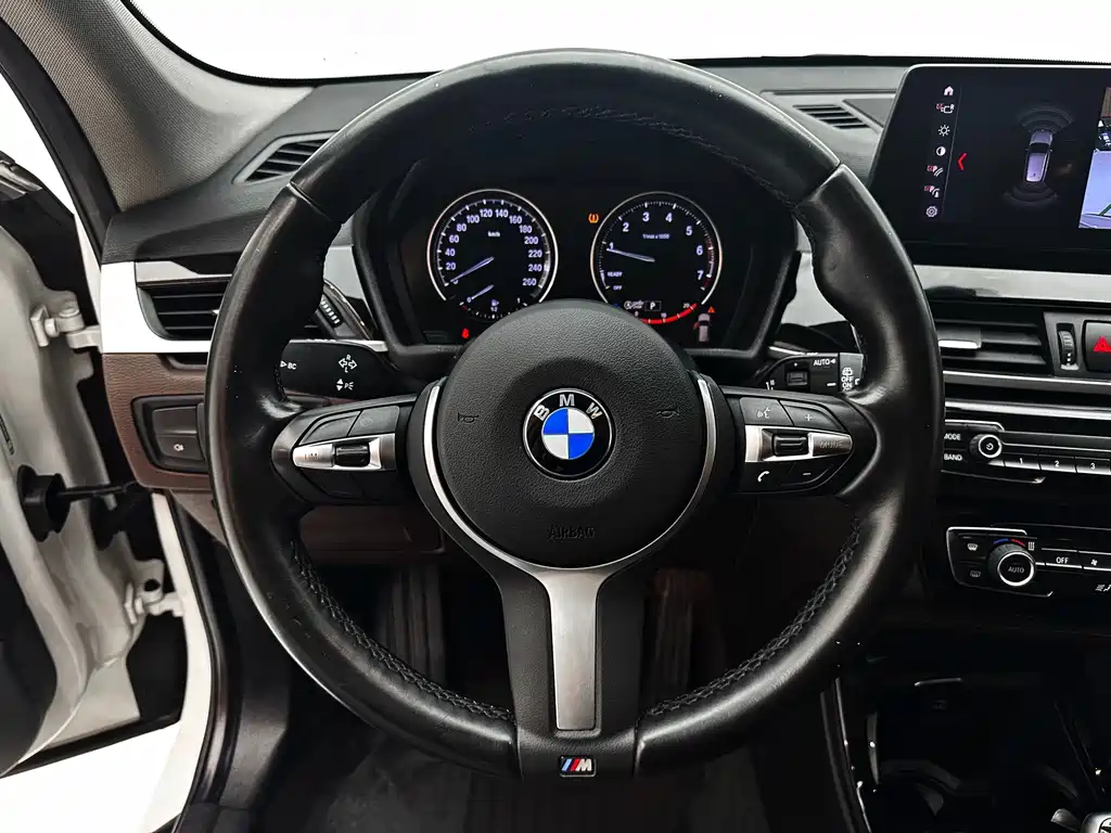 BMW X1 2022 — фото 11