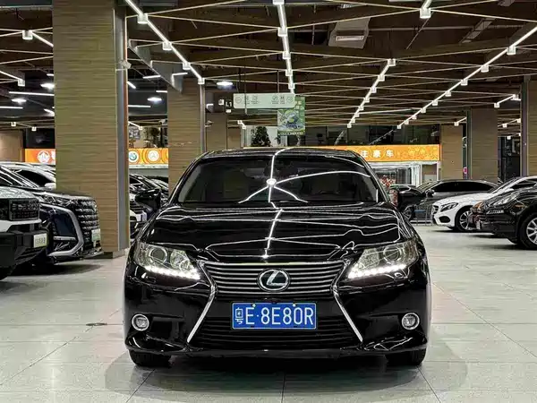Lexus ES 2015