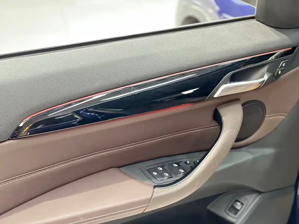 BMW X1 2020 — фото 11