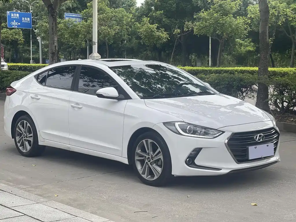 Hyundai Elantra 2017