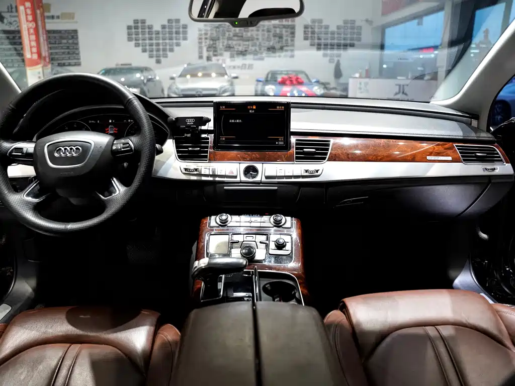 Audi A8 2014