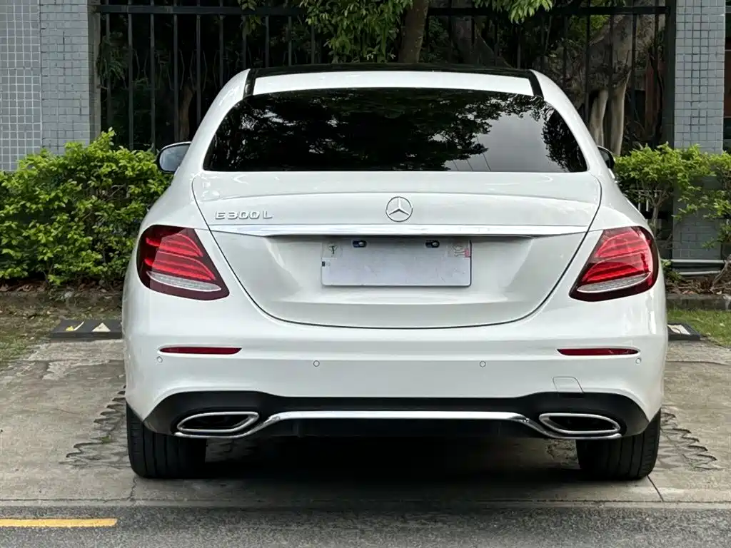 Mercedes-Benz E-Class 2019 — фото 6