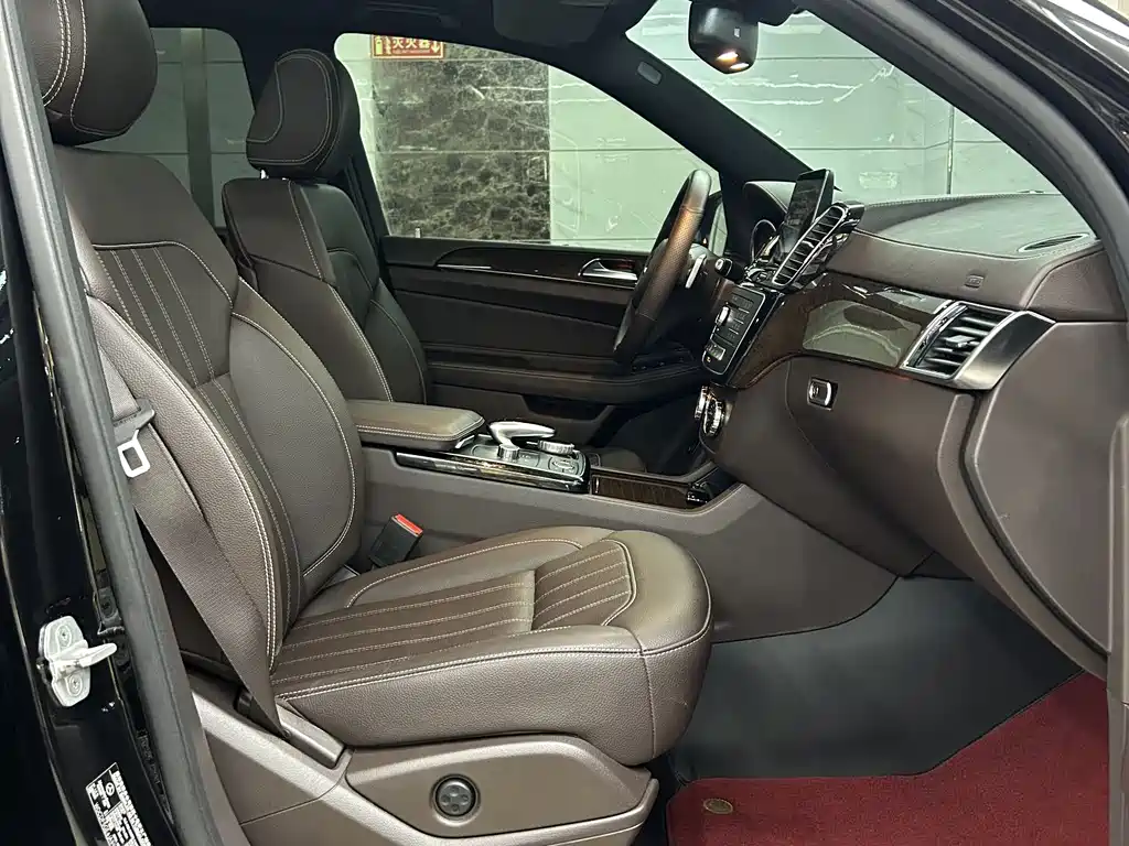 Mercedes-Benz GLS 2017 — фото 12