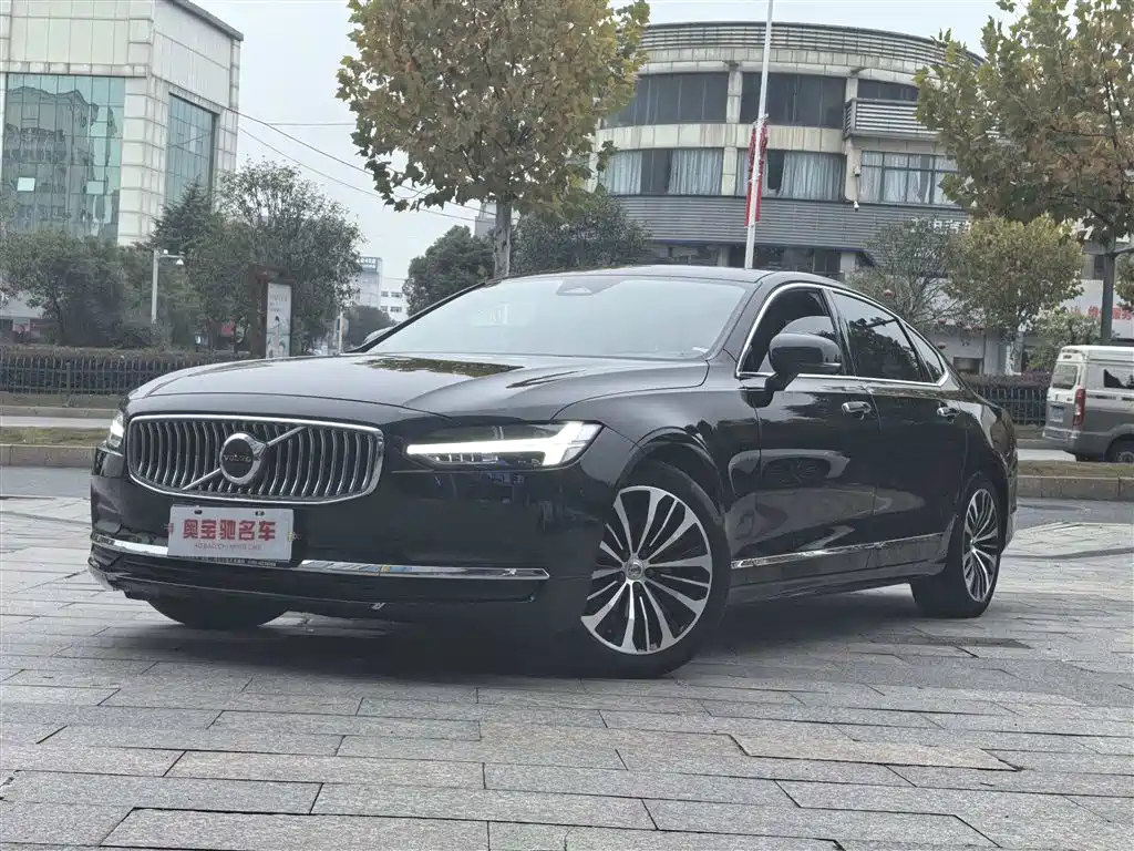 Volvo S90 2022