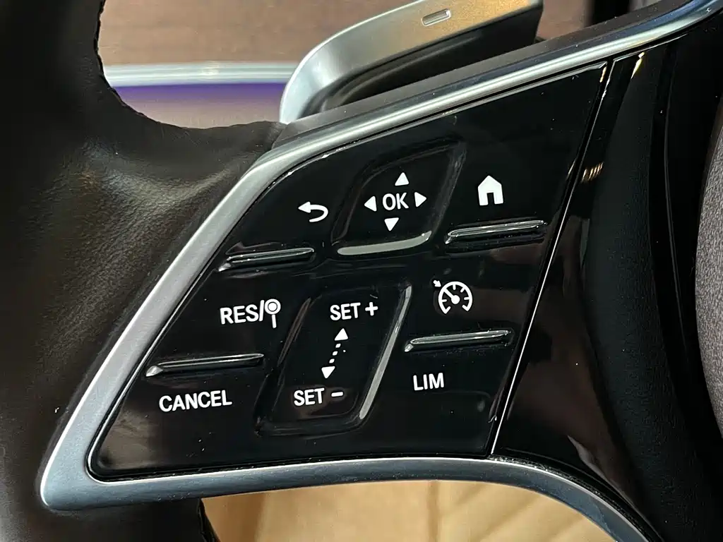 Mercedes-Benz E-Class 2022 — фото 26