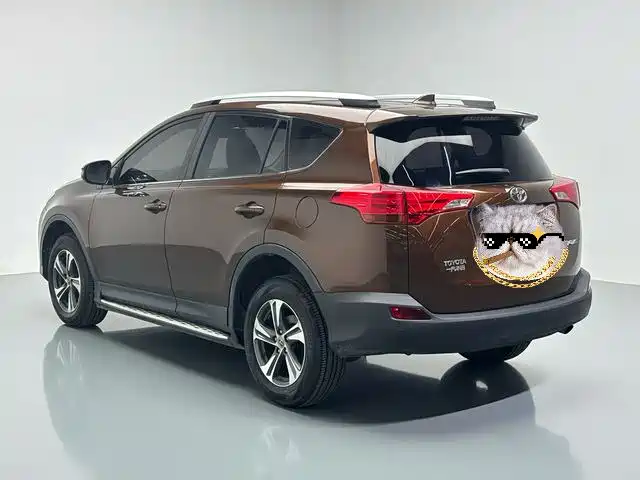 Toyota RAV4 2016 — фото 15