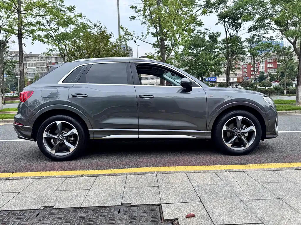 Audi Q3 2022