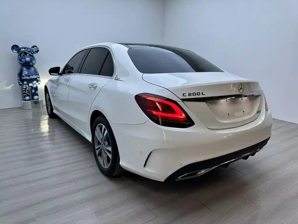 Mercedes-Benz C-Class 2022