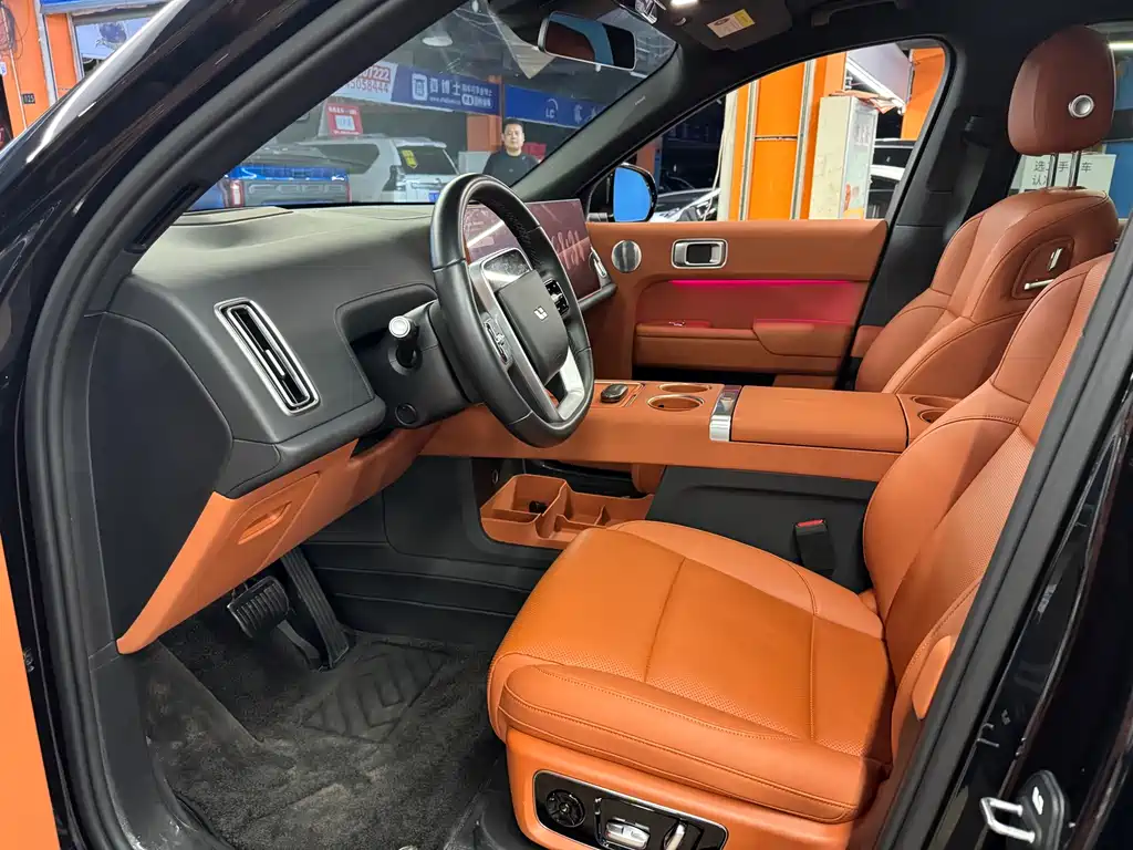 Li Auto Li L8 2025