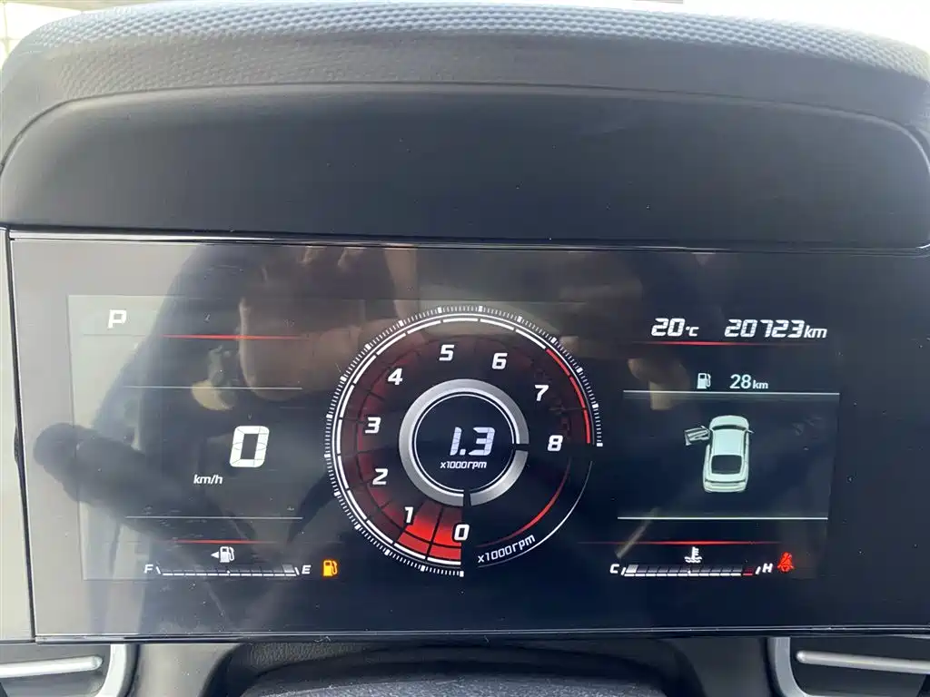 Hyundai Elantra 2022 — фото 12
