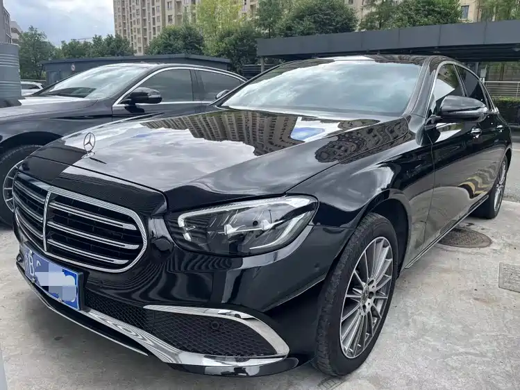 Mercedes-Benz E-Class 2021
