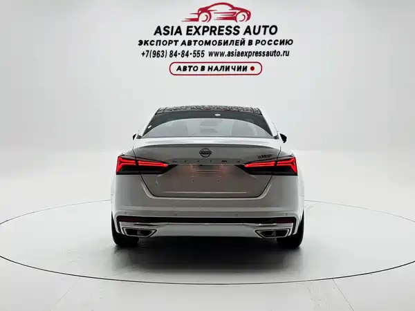 Nissan Teana 2024