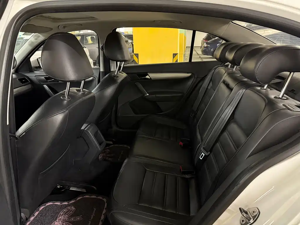 Volkswagen Lavida 2013