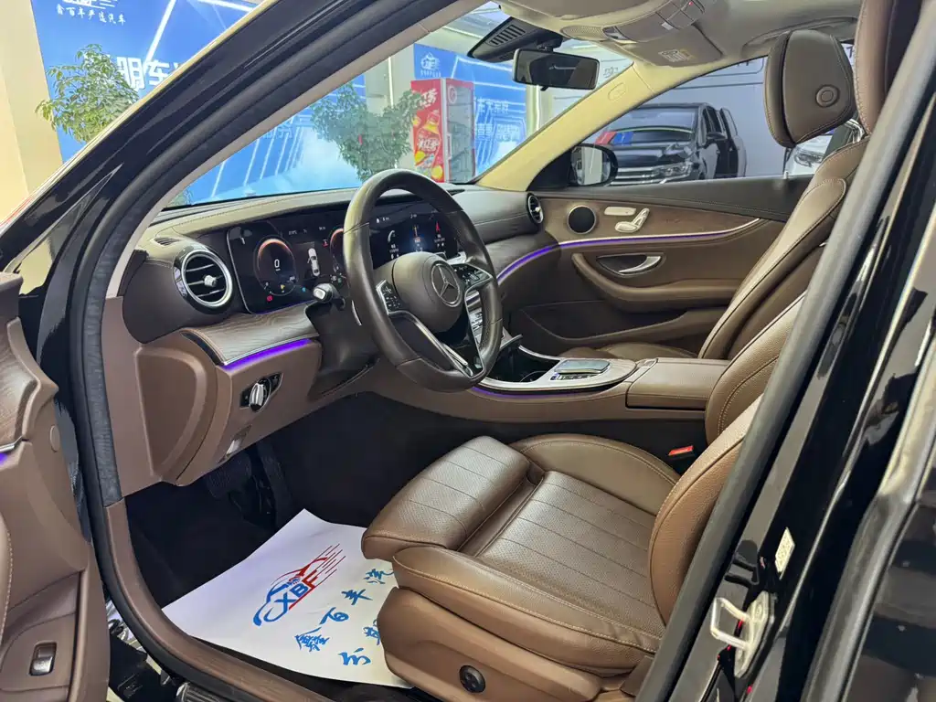 Mercedes-Benz E-Class 2021