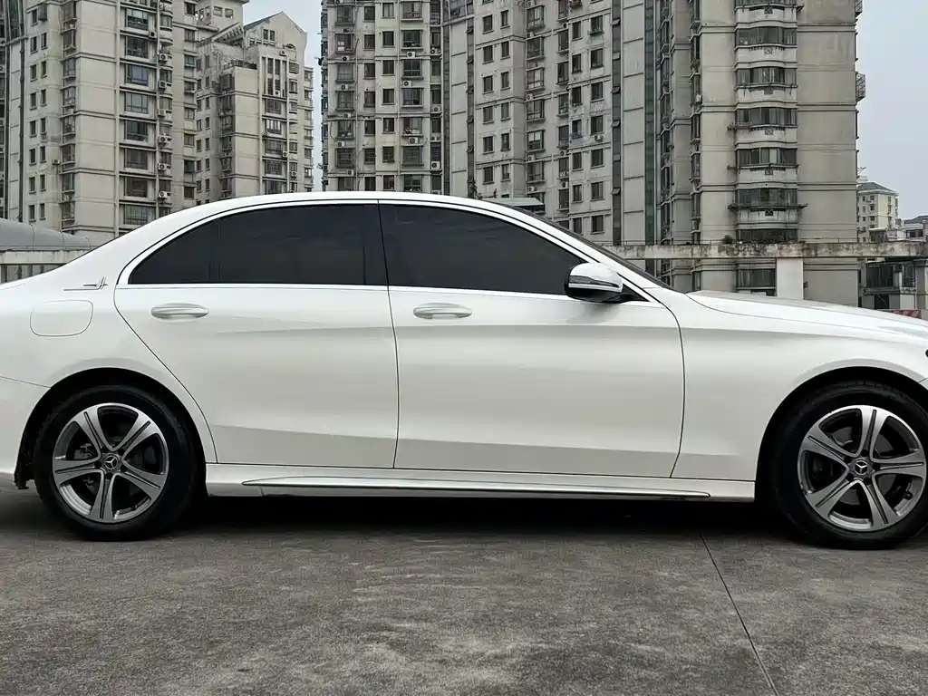 Mercedes-Benz C-Class 2021 — фото 12