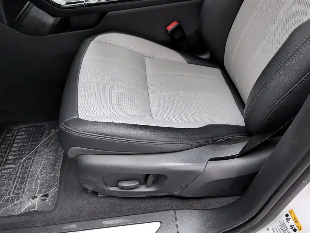 Land Rover Evoque 2020 — фото 20