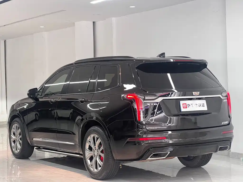 Cadillac XT6 2020 — фото 15