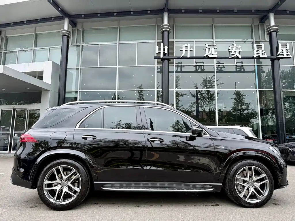 Mercedes-Benz GLE AMG 2025 — фото 4