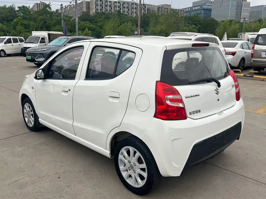 Suzuki Alto 2013 — фото 11