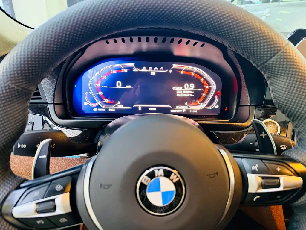 BMW 5 Series 2015 — фото 9