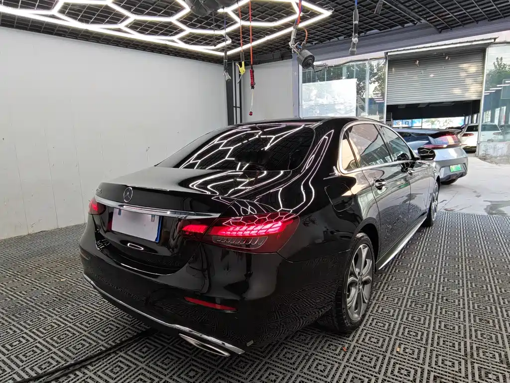 Mercedes-Benz E-Class 2020 — фото 8